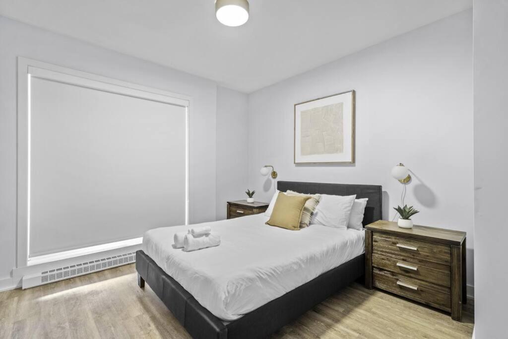 מונטריאול Stylish 2 Bedroom Haven By Jean Talon Market מראה חיצוני תמונה